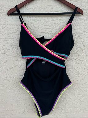 Popvil One Piece Swimsuit Women Medium Black Neon Trim Cutout Strappy Back NWT